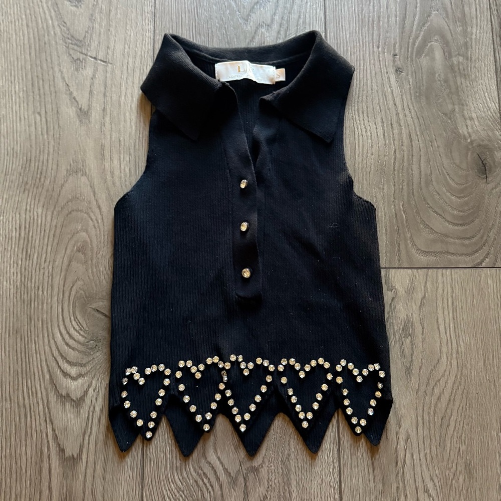 Elegant Black Sleeveless Top with Heart Accents